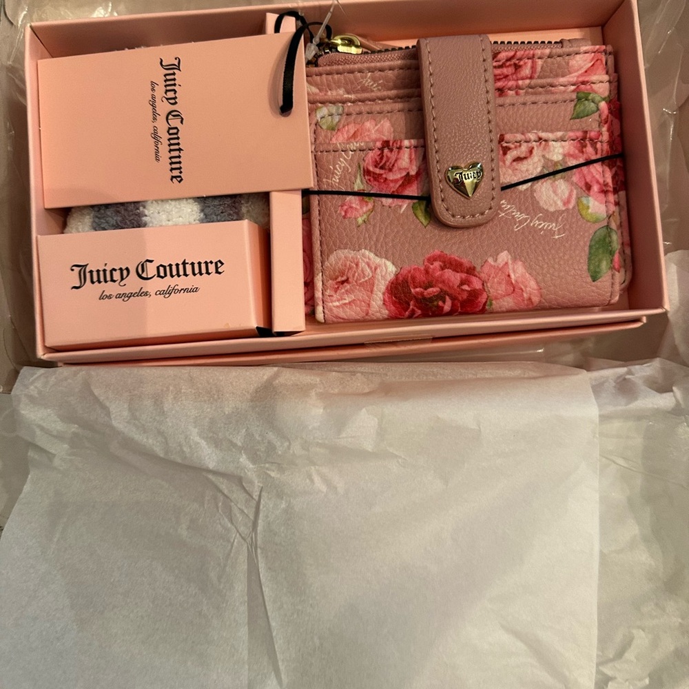 Pink Floral Juicy Couture Card Holder and Cozy Sock Set